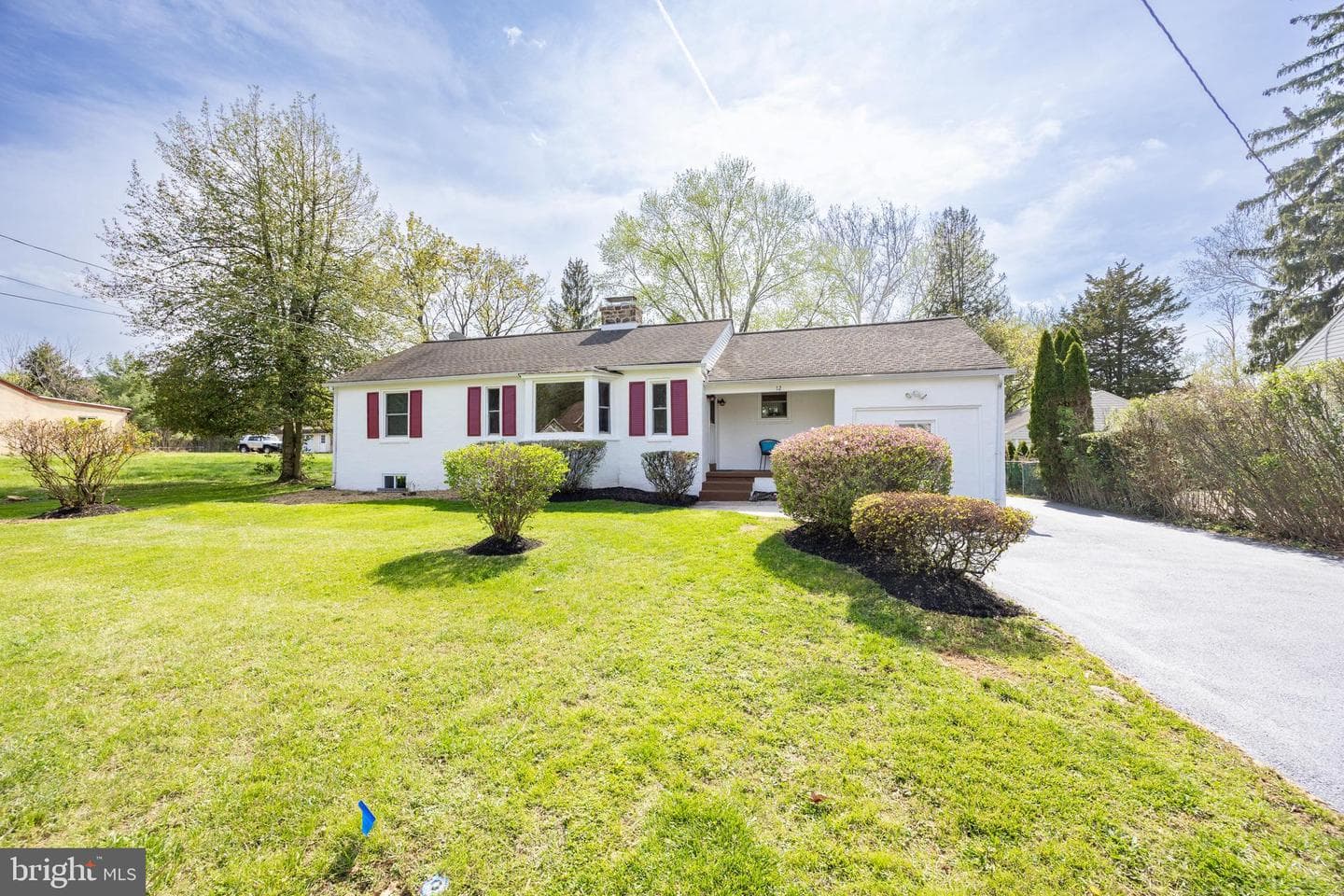 12 Willow Avenue