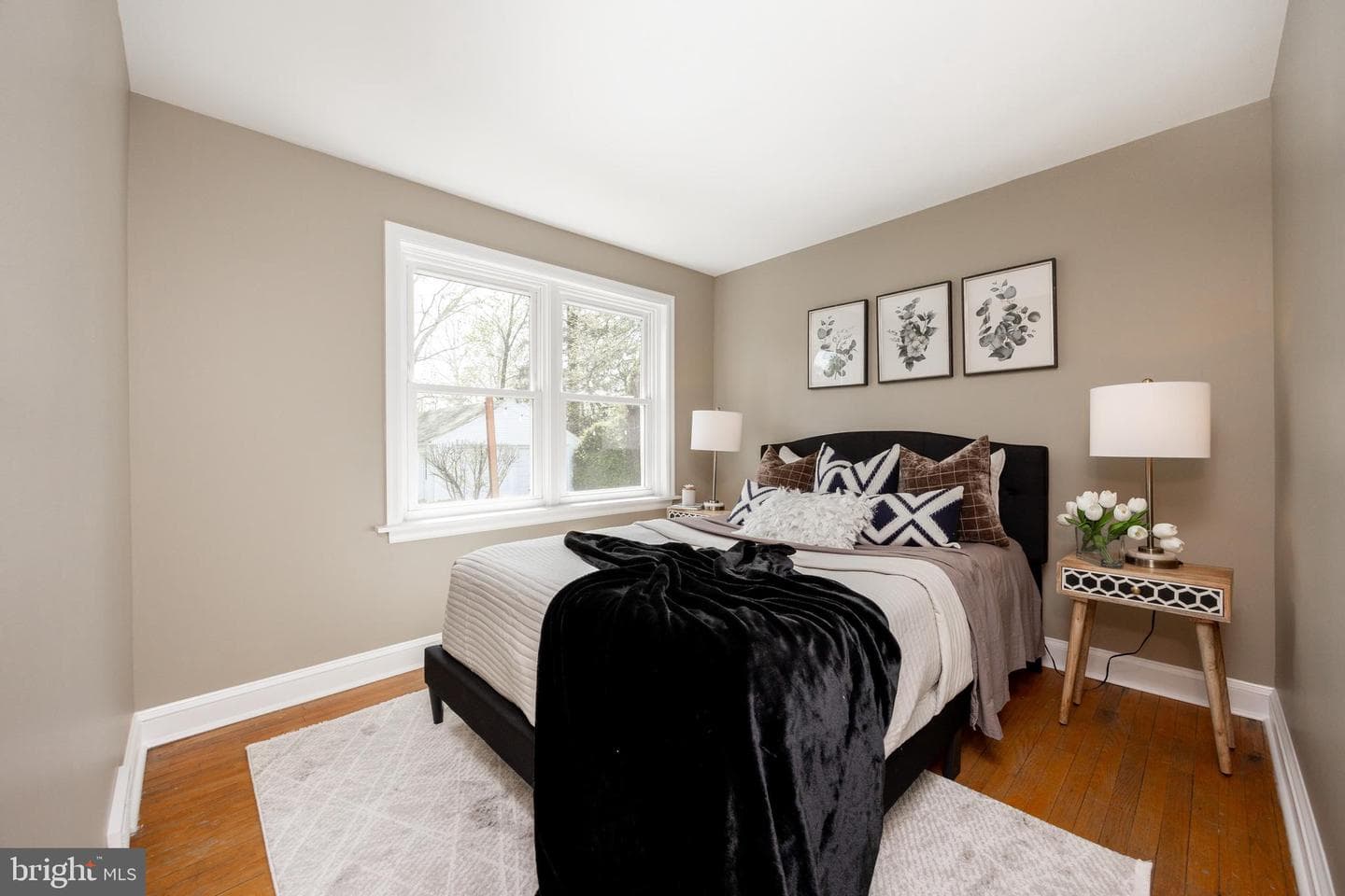 12 Willow Avenue photo 26