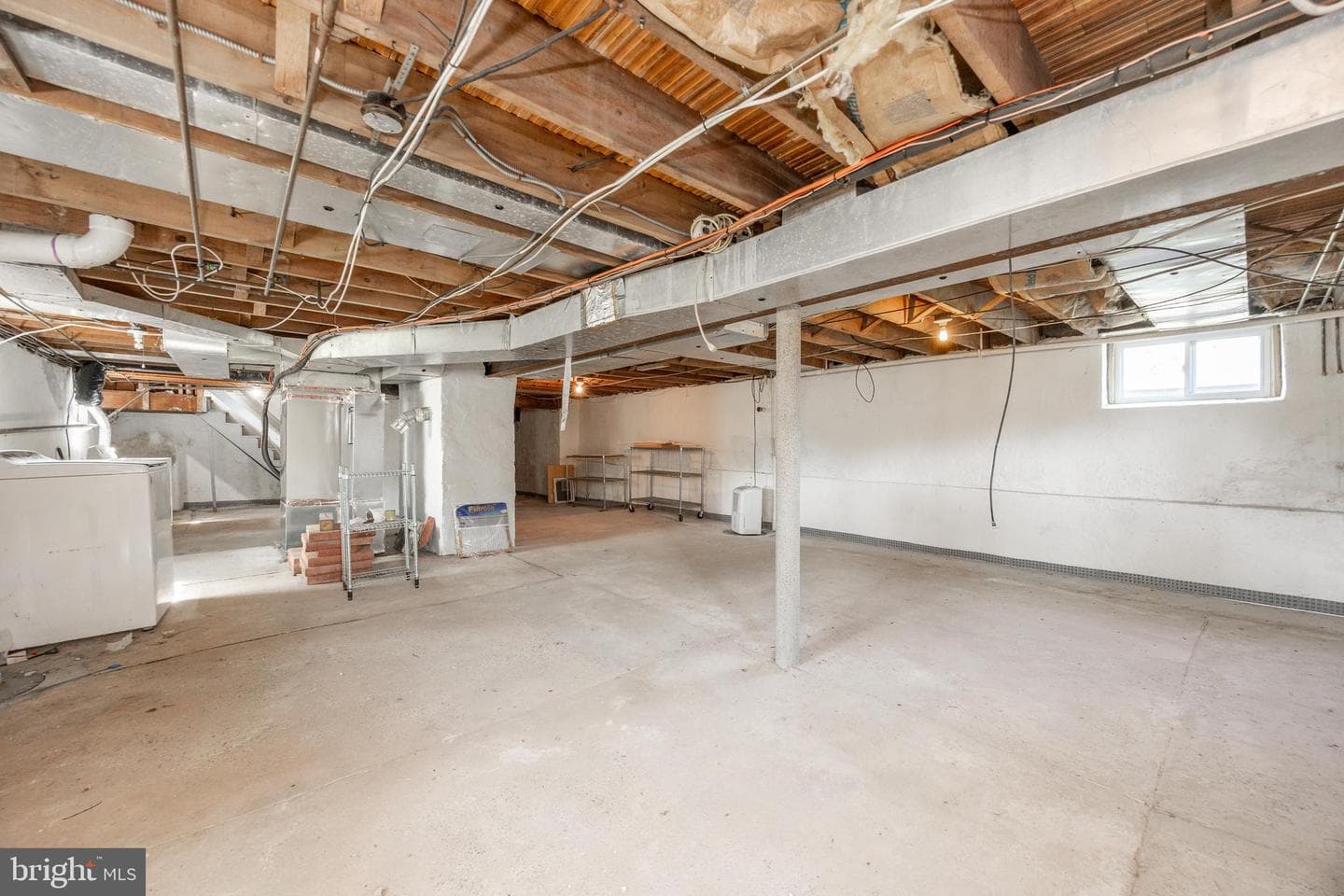 12 Willow Avenue photo 28
