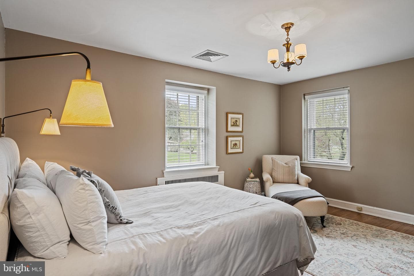 7901 Cobden Road photo 22