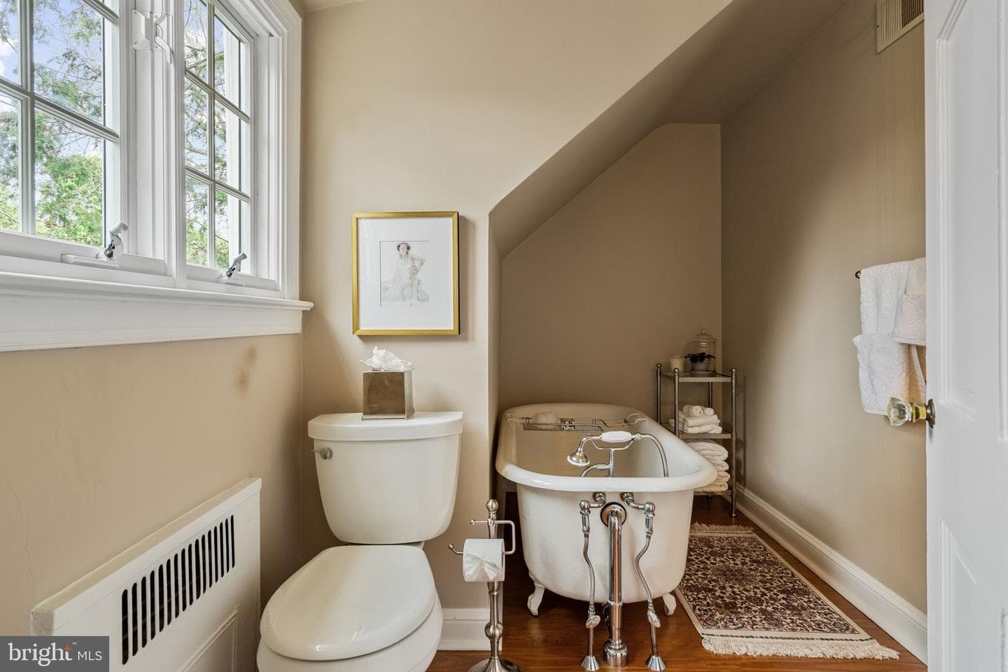 7901 Cobden Road photo 32