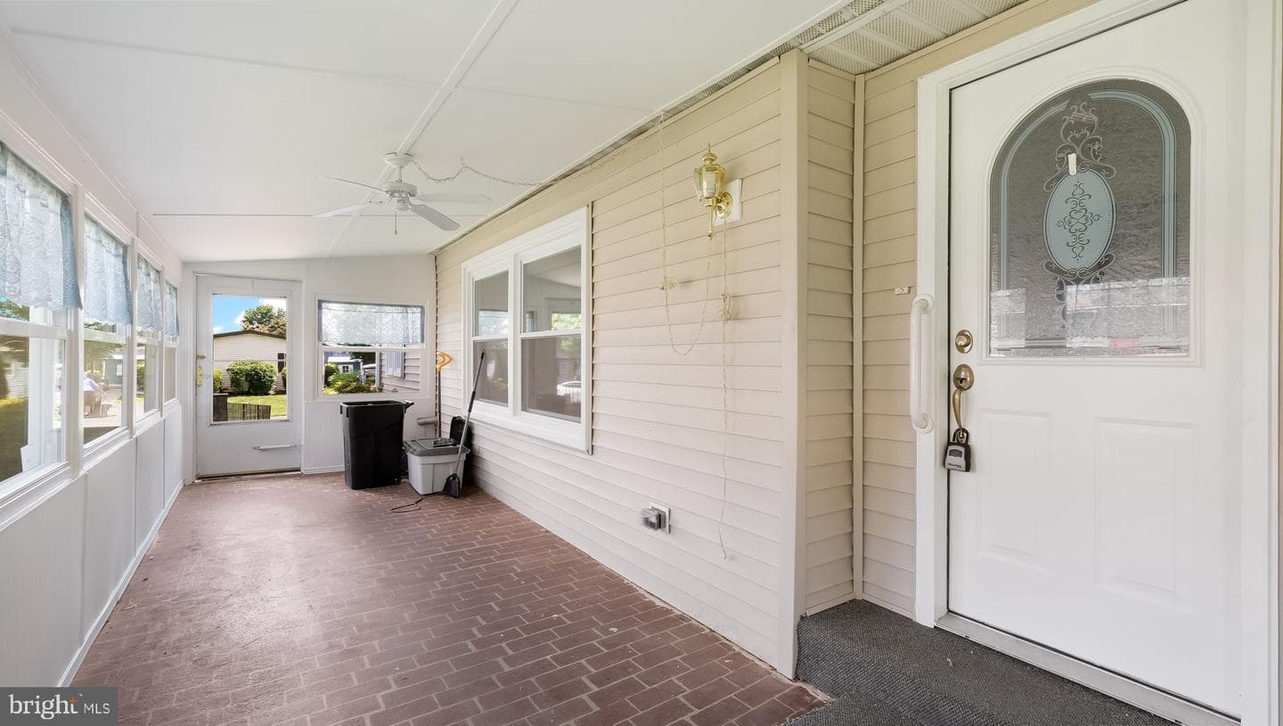 742 Dogwood Drive photo 4