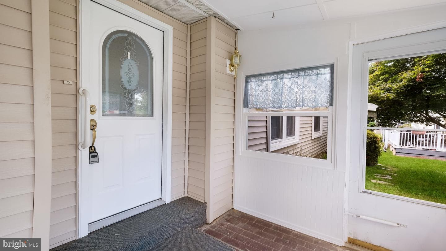 742 Dogwood Drive photo 6