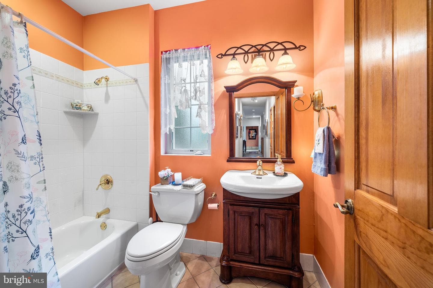 1416 Harry Street photo 22