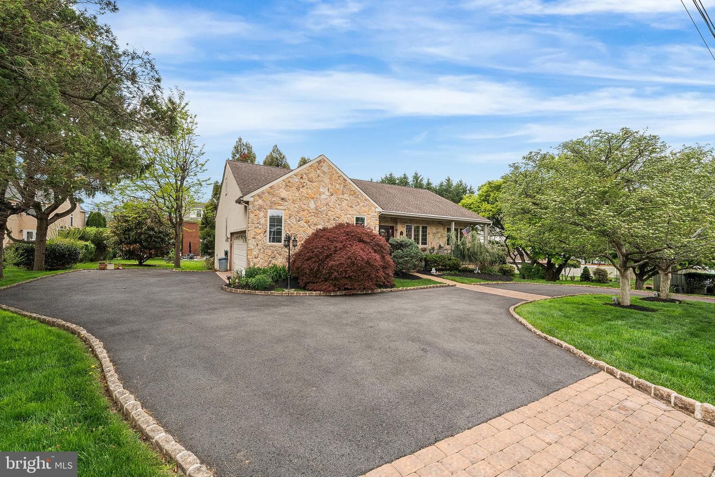 1416 Harry Street photo 32
