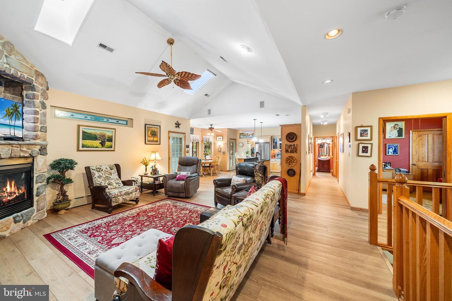 1416 Harry Street photo 8