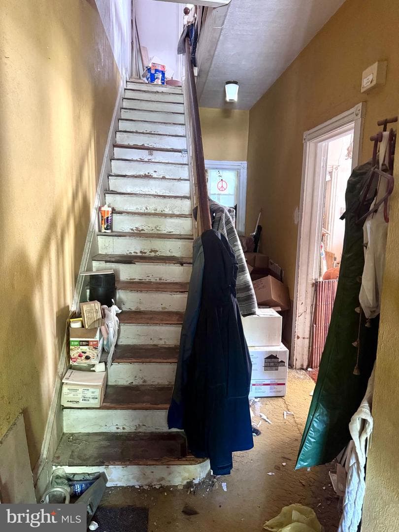 218 Hillside Avenue photo 14
