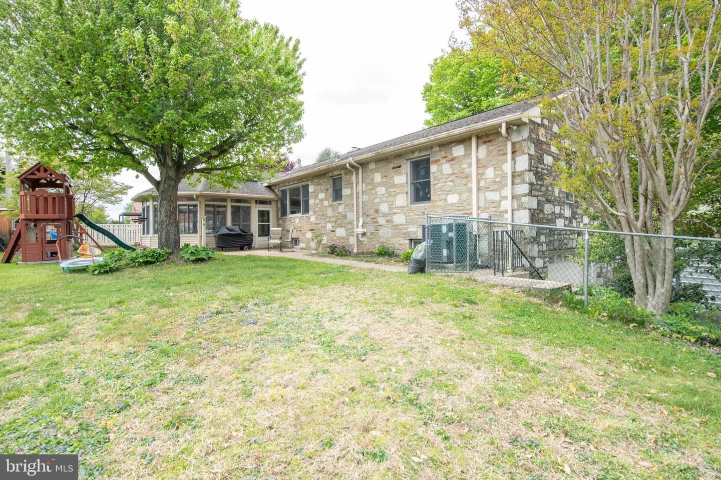 1259 Glenbrook Road photo 12