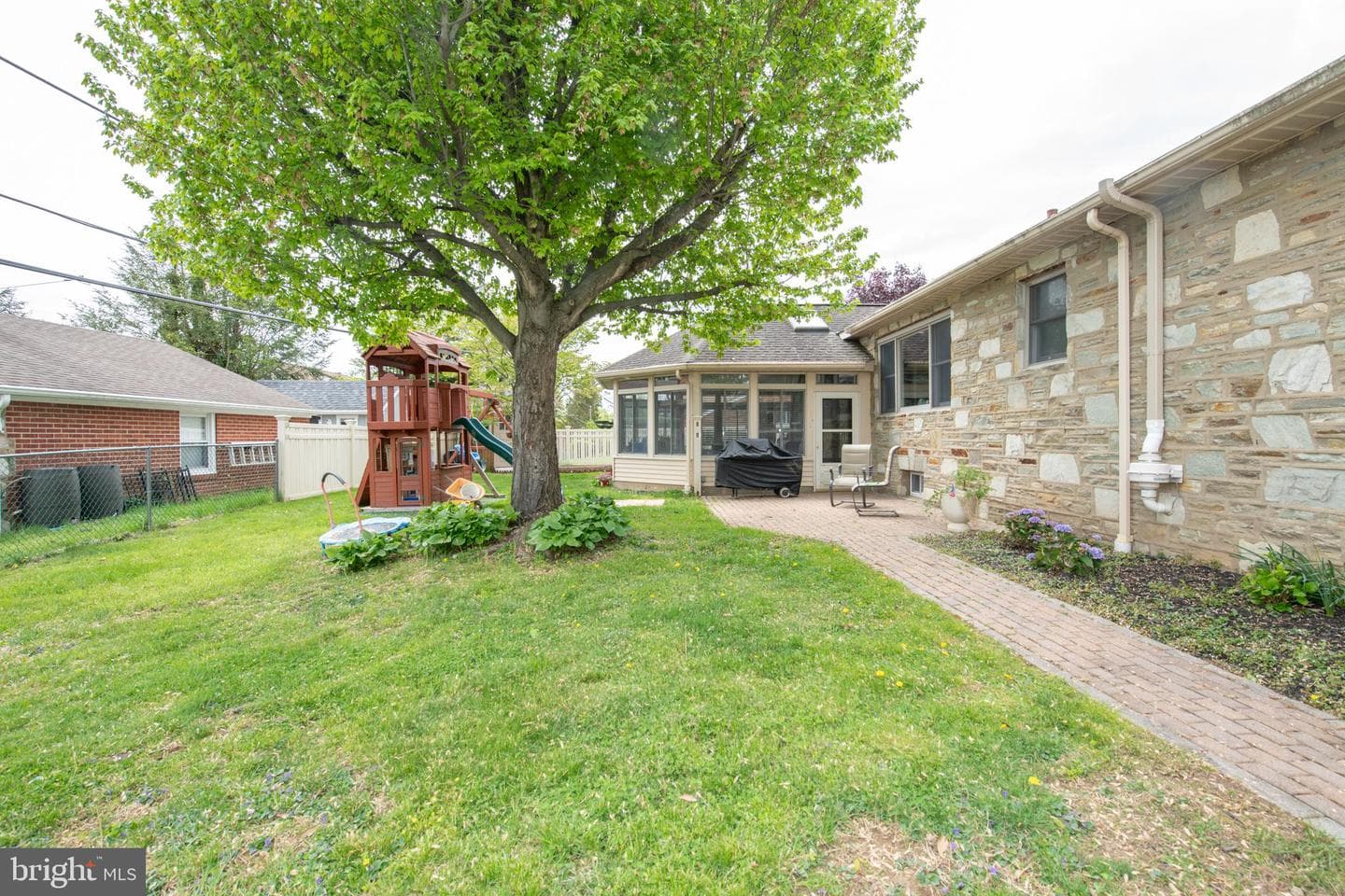 1259 Glenbrook Road photo 13