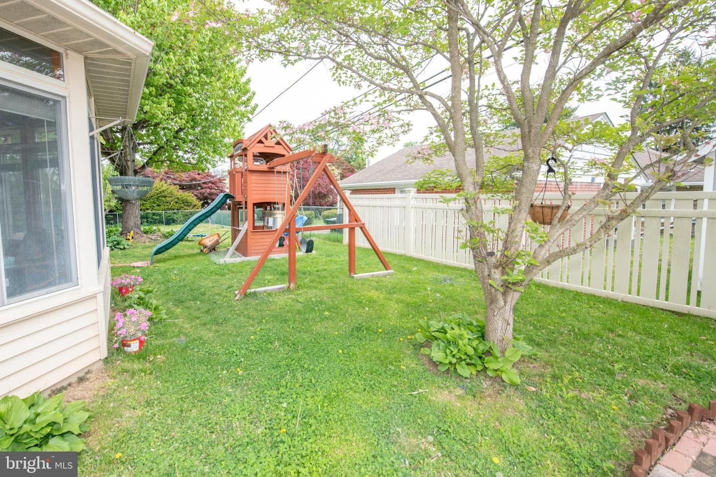 1259 Glenbrook Road photo 7