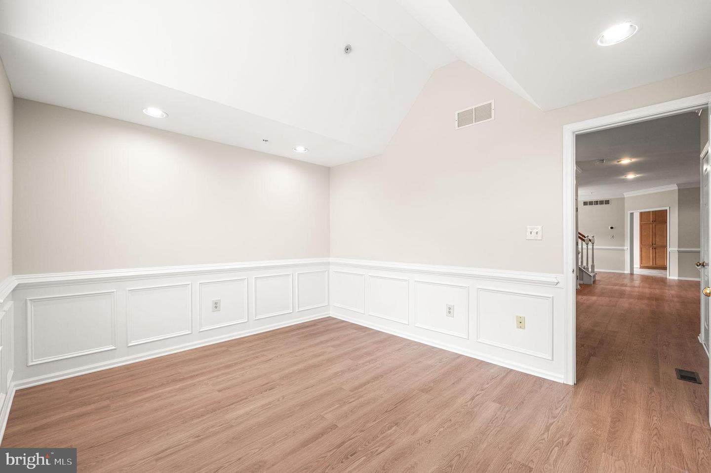 613 Fawn Circle photo 5