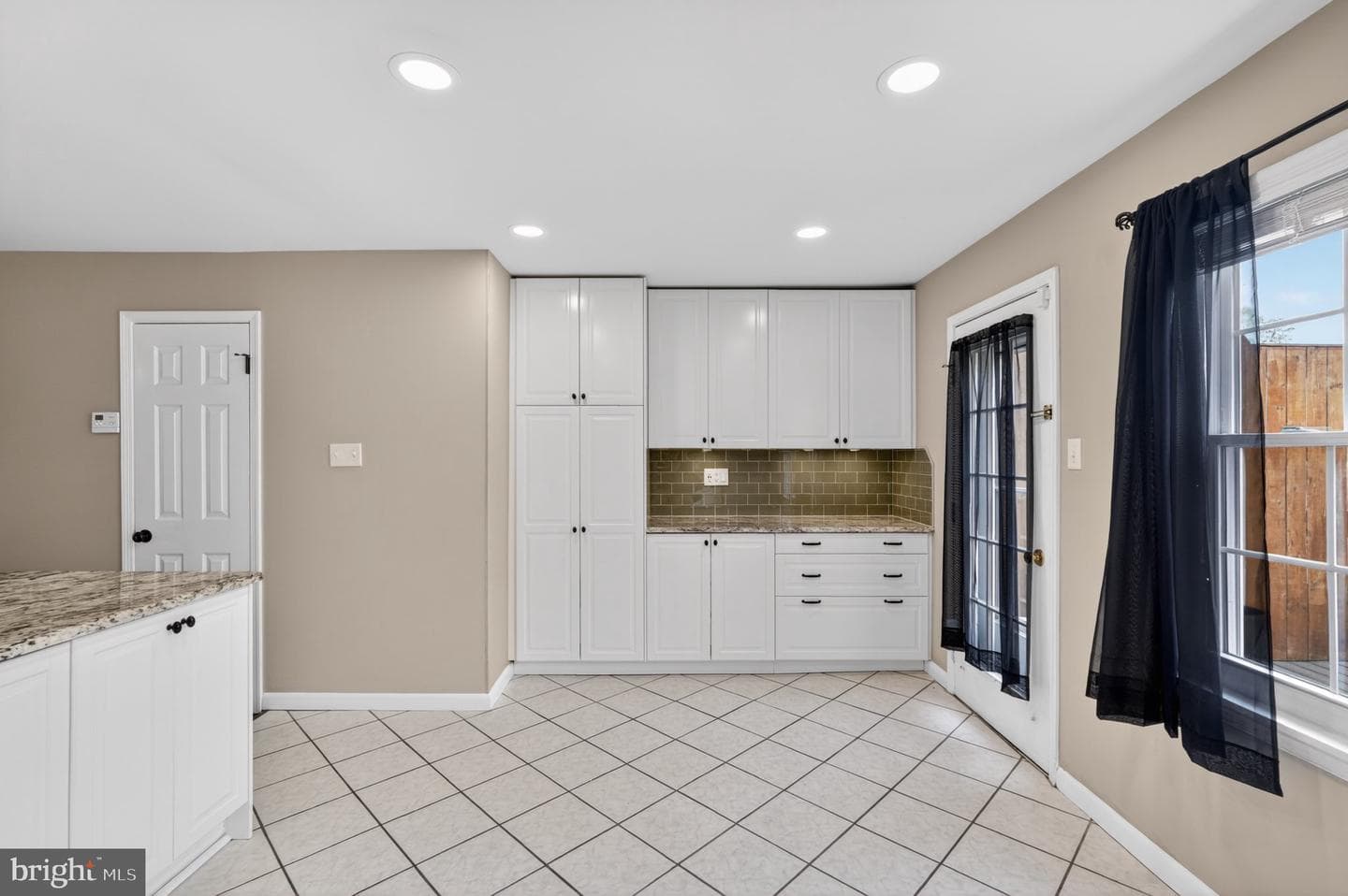 19 Applewood Court photo 12