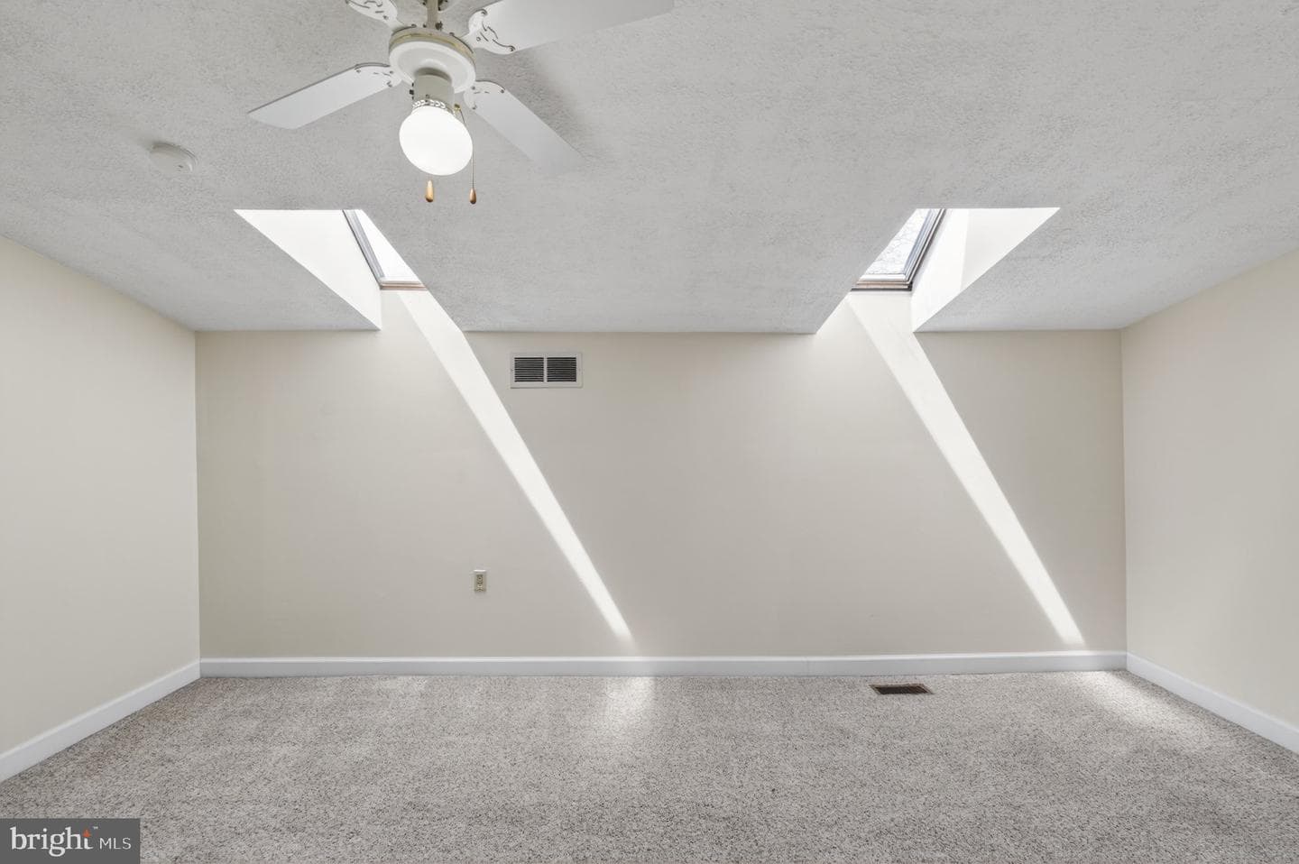 19 Applewood Court photo 21
