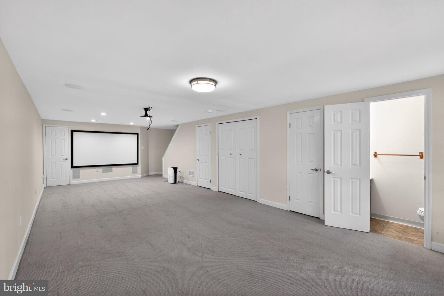 19 Applewood Court photo 24