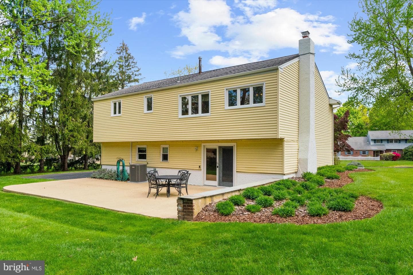 101 Village Drive photo 36