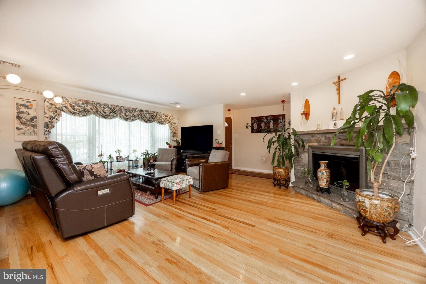 604 N Line Street photo 19