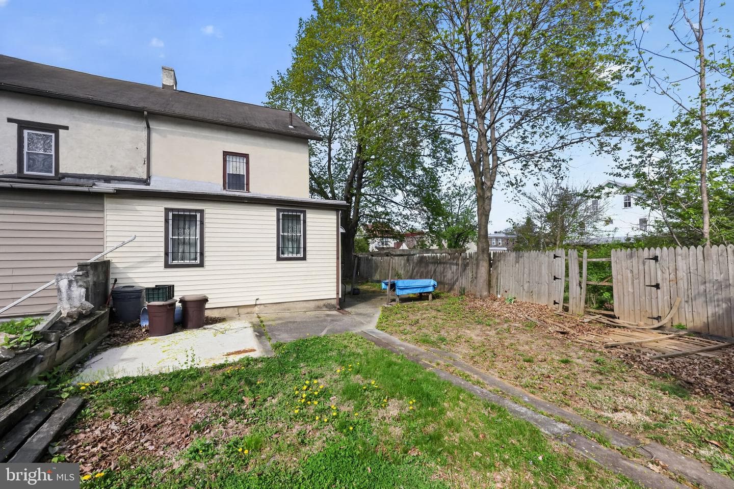 113 S Chestnut Street photo 3