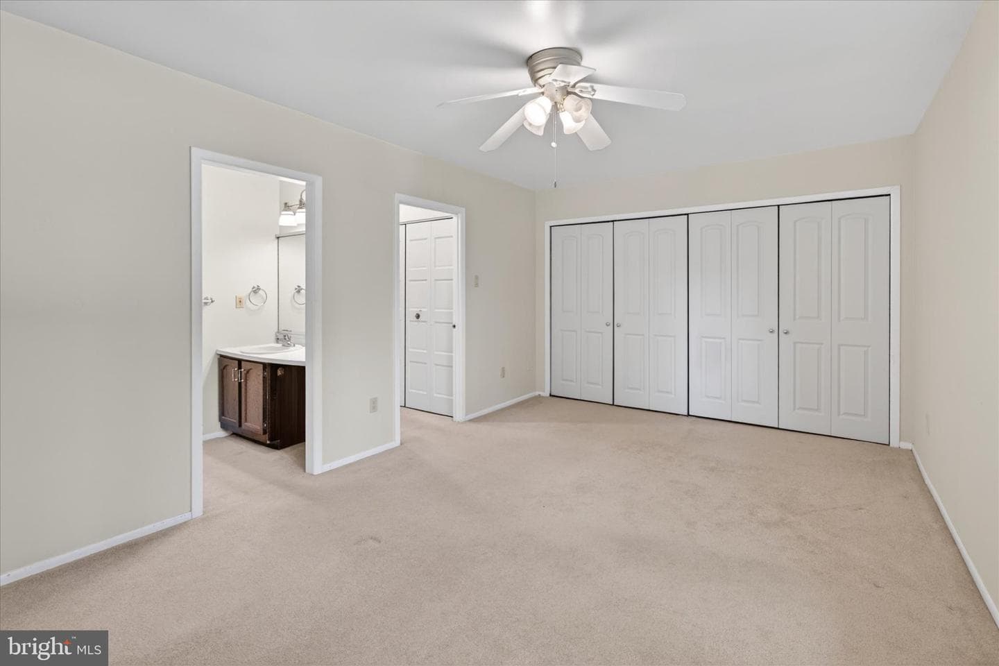 15 Twin Brooks Dr photo 18
