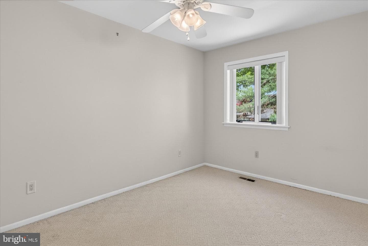 15 Twin Brooks Dr photo 22