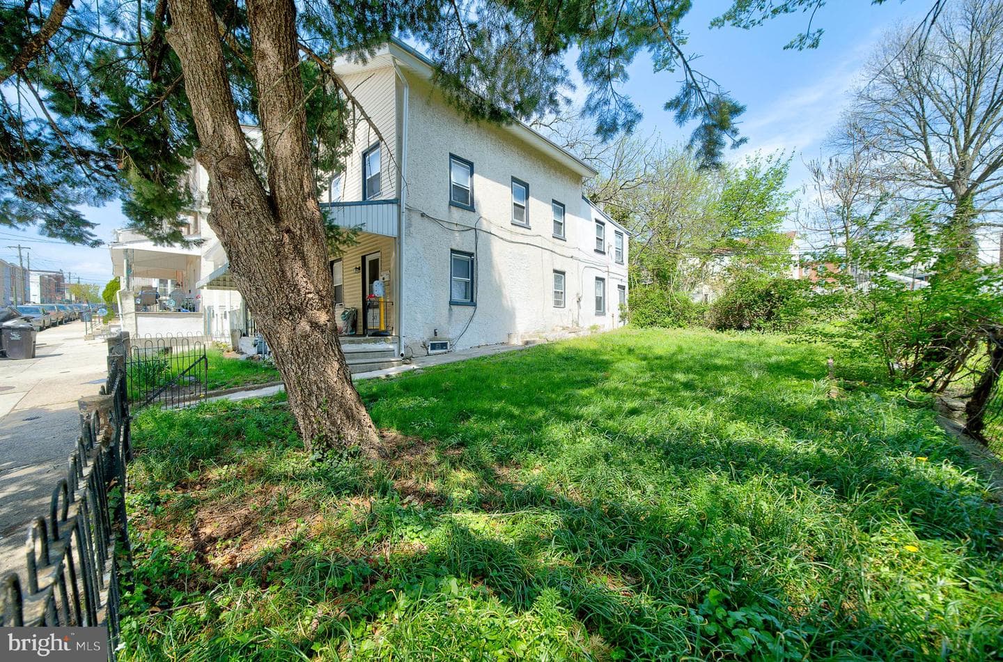 241 Chestnut Street photo 5