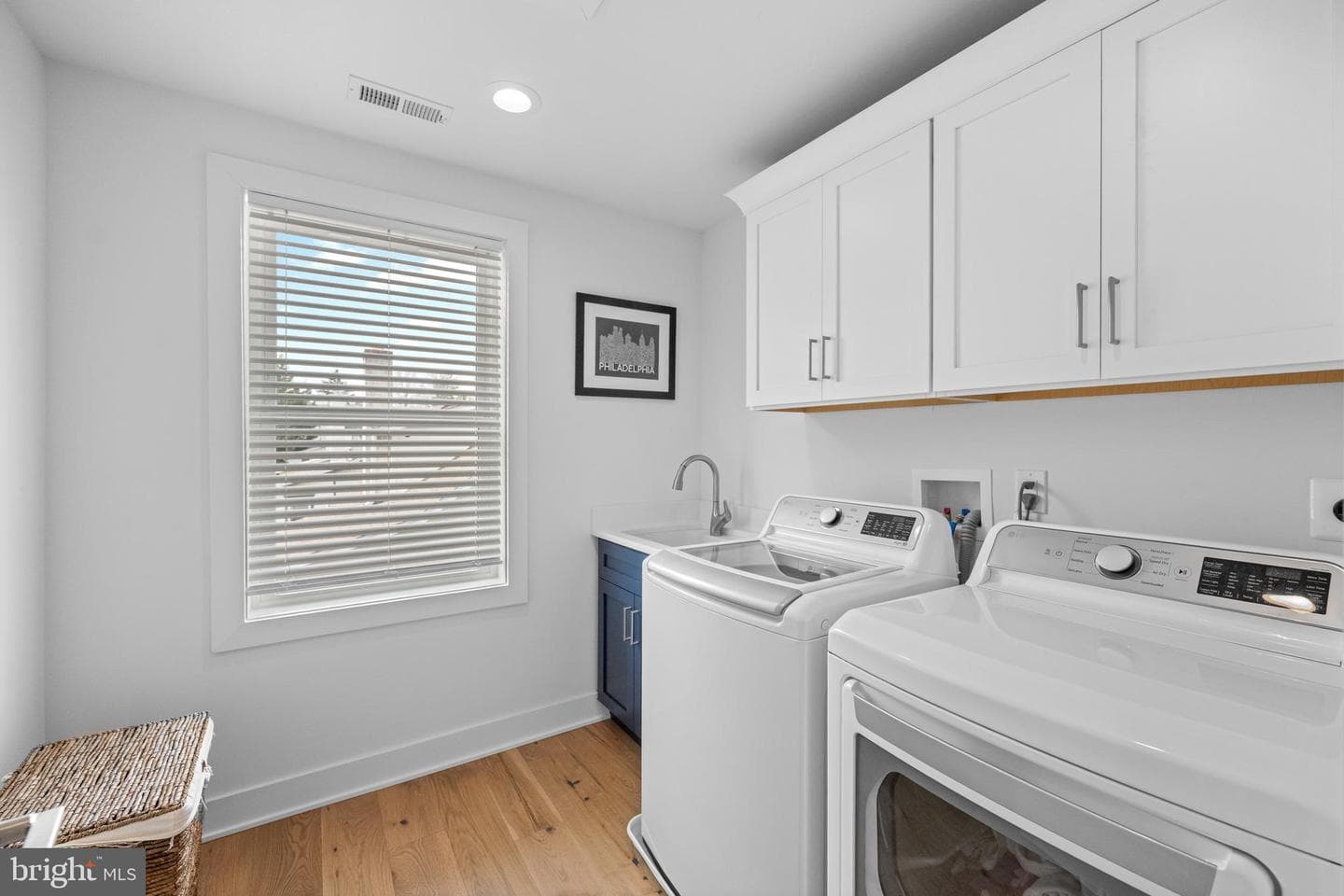 230 N Ridge Avenue photo 44