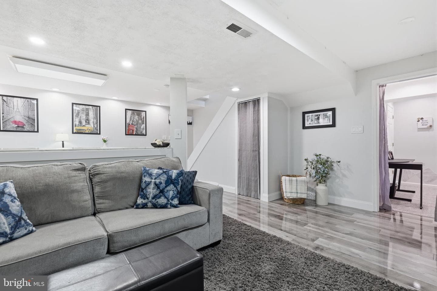 73 Saratoga Way photo 33