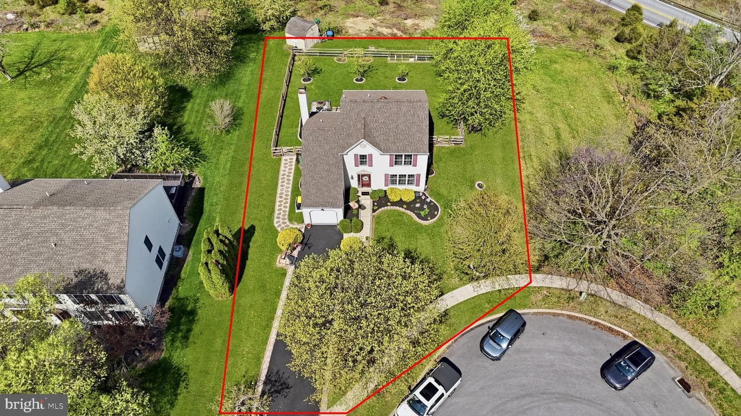73 Saratoga Way photo 38