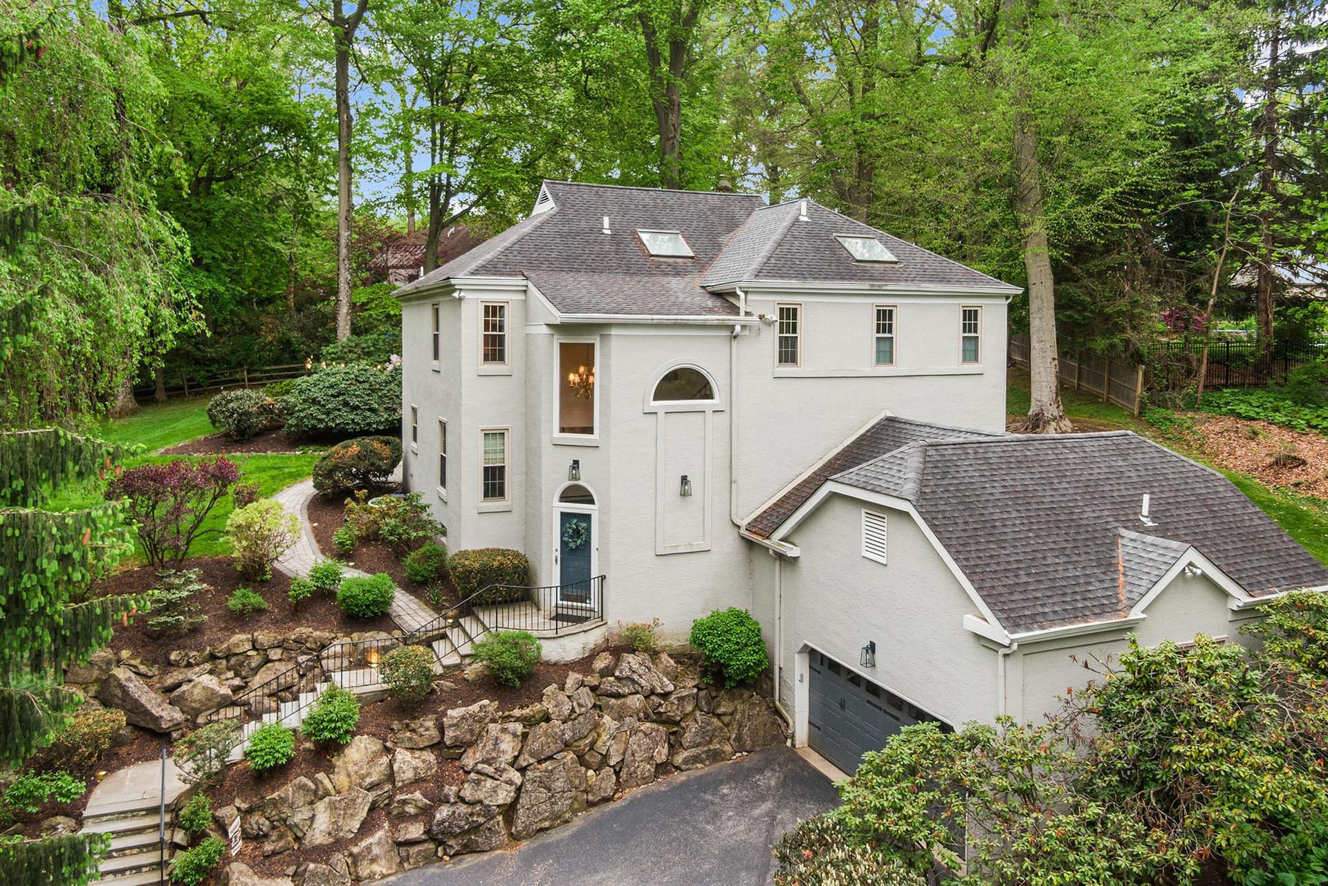 2114 Greenbrier Drive