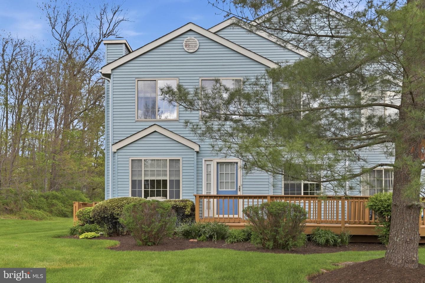 379 Pondview Drive