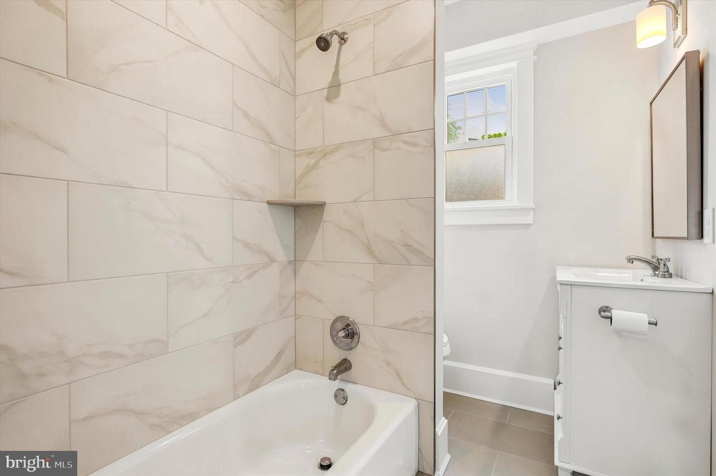 414 Ellerslie Avenue photo 11