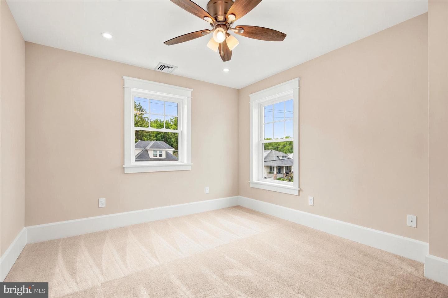 414 Ellerslie Avenue photo 23