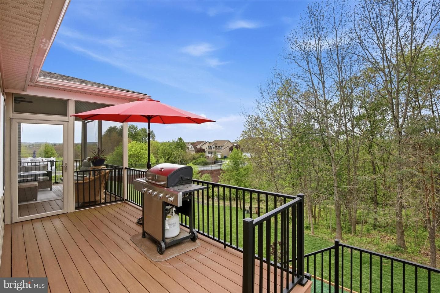 2208 Bridgeport Avenue photo 23