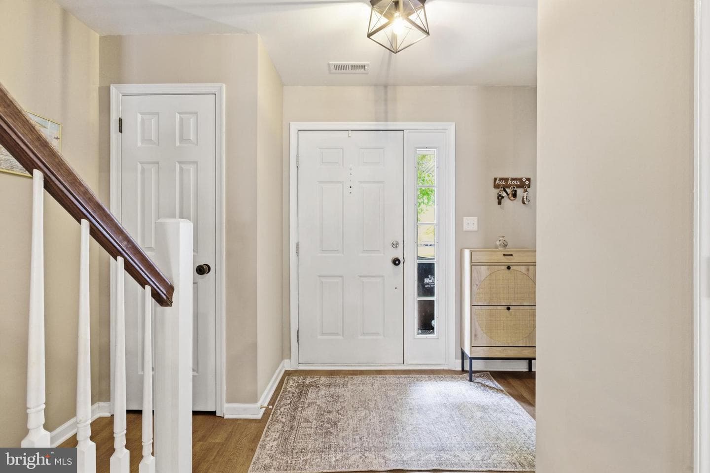 527 Musket Court photo 4