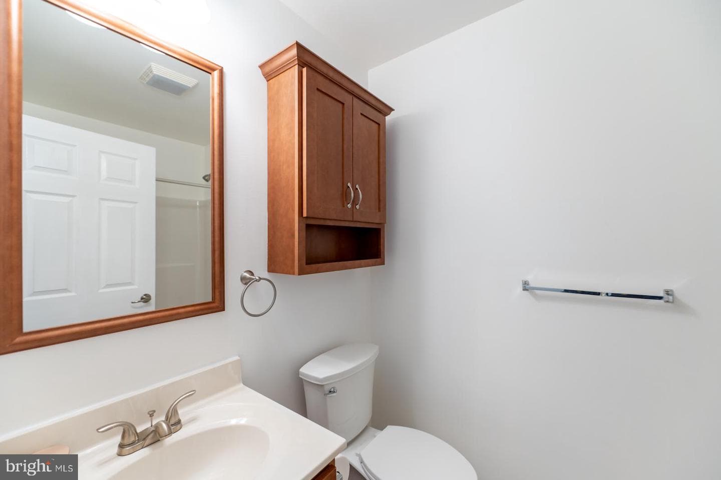 423 Honeysuckle Lane photo 35