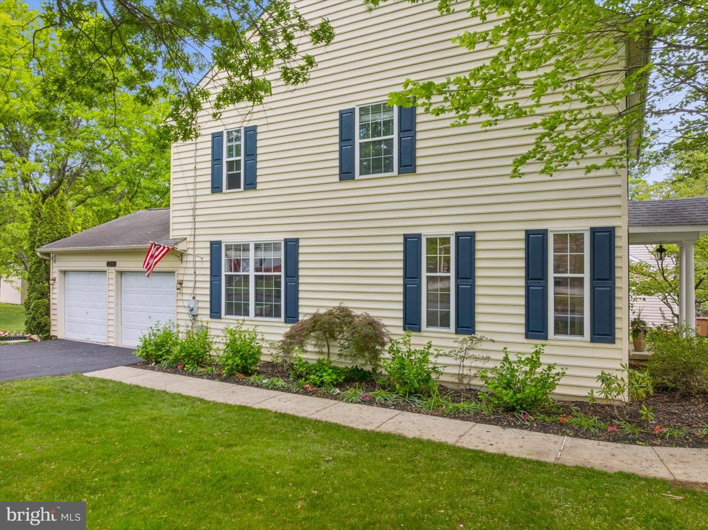 1001 Windsor photo 31