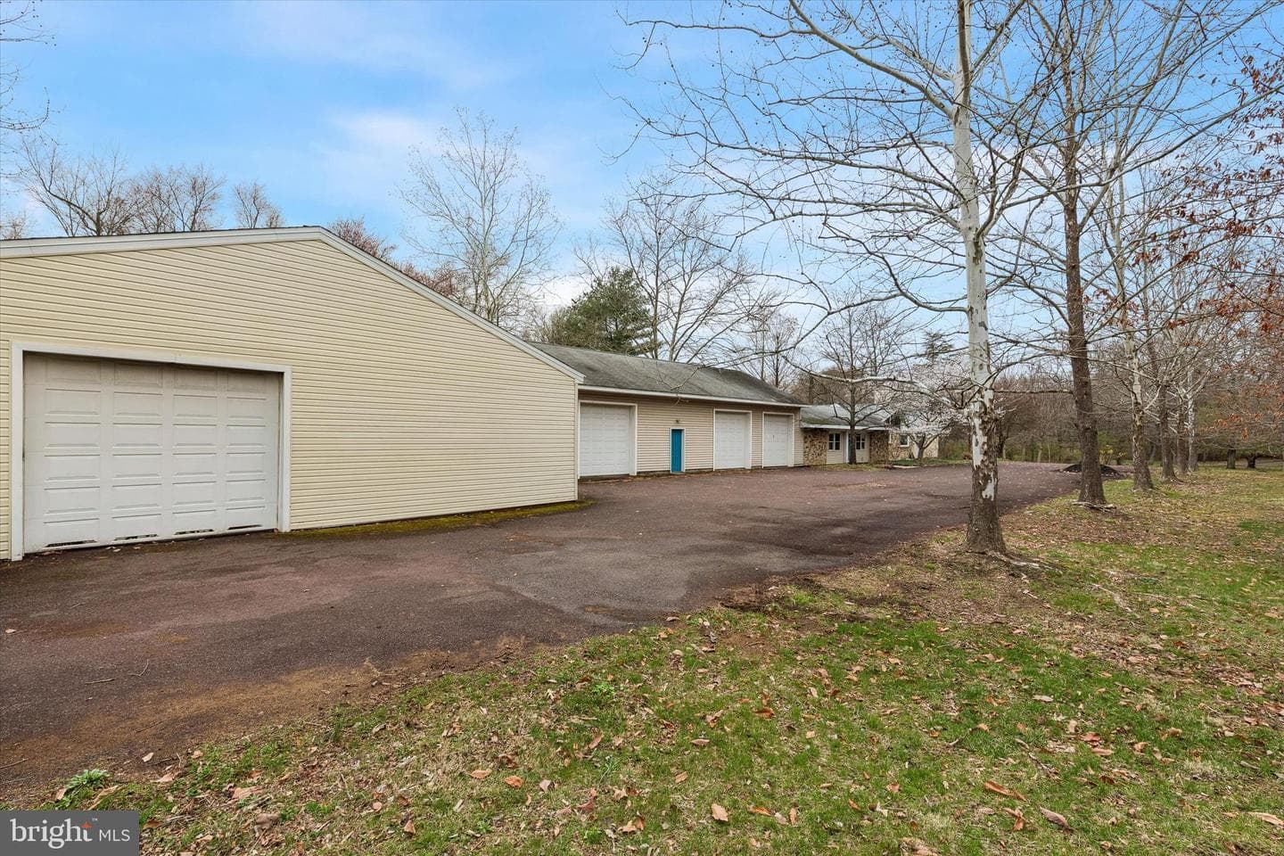 1240 Stump Road photo 7