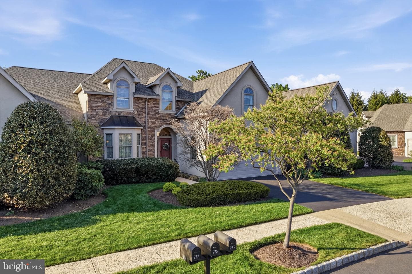 275 Country Club Drive
