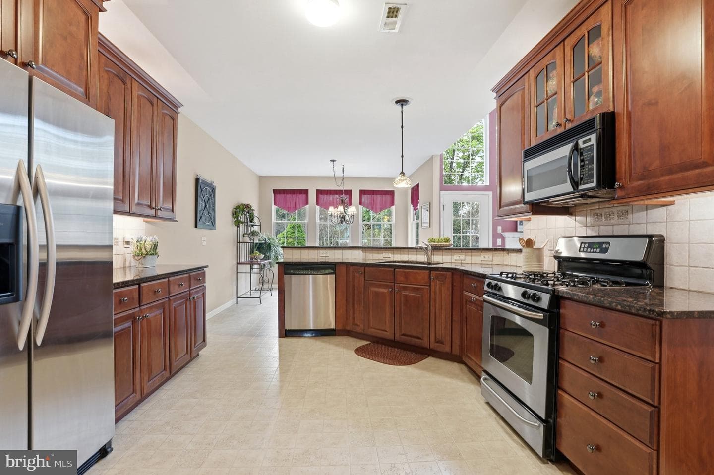 275 Country Club Drive photo 17