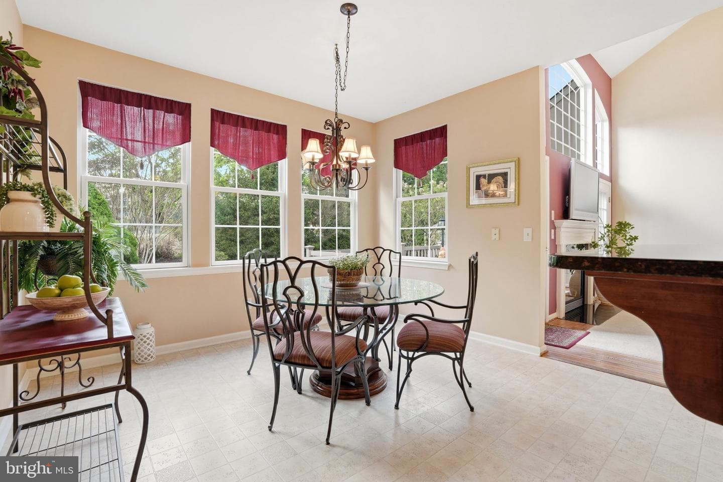 275 Country Club Drive photo 23
