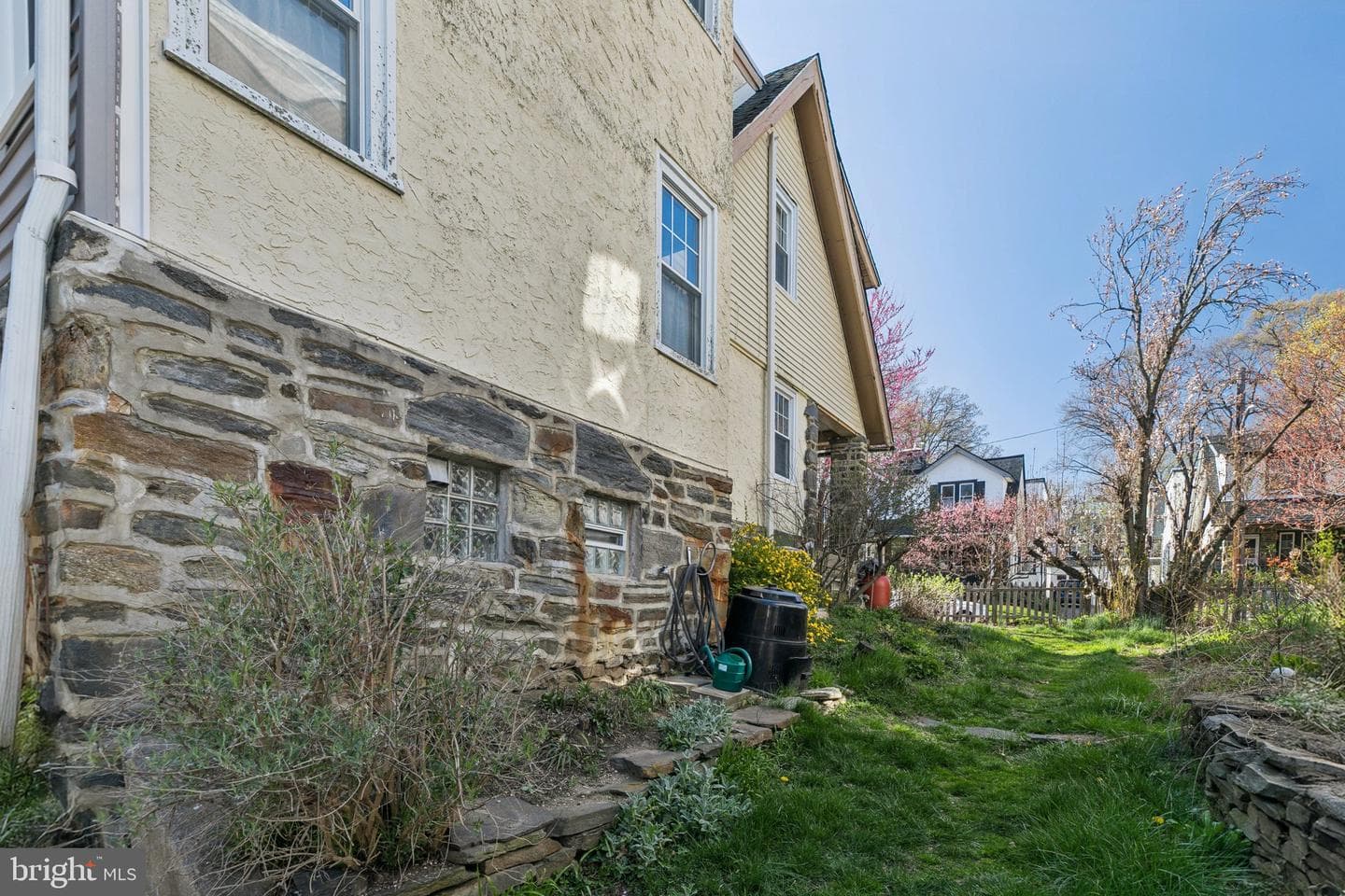 108 Winchester Road photo 25