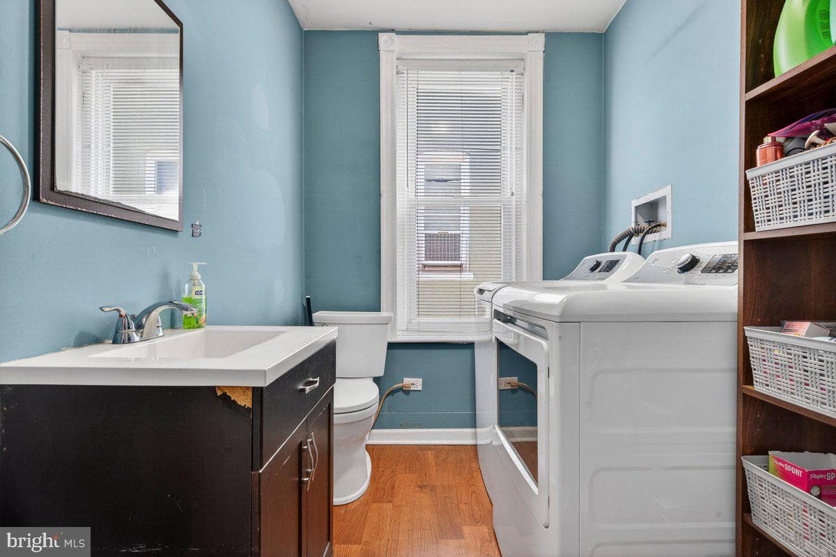 307 Spring Street photo 18