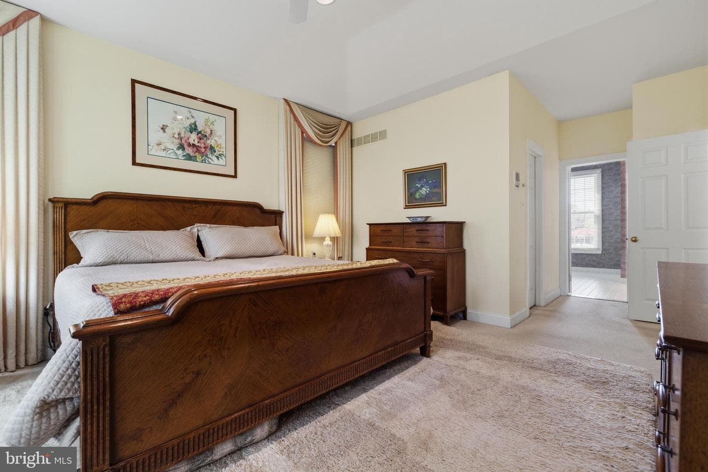 1112 Ashridge Court photo 17