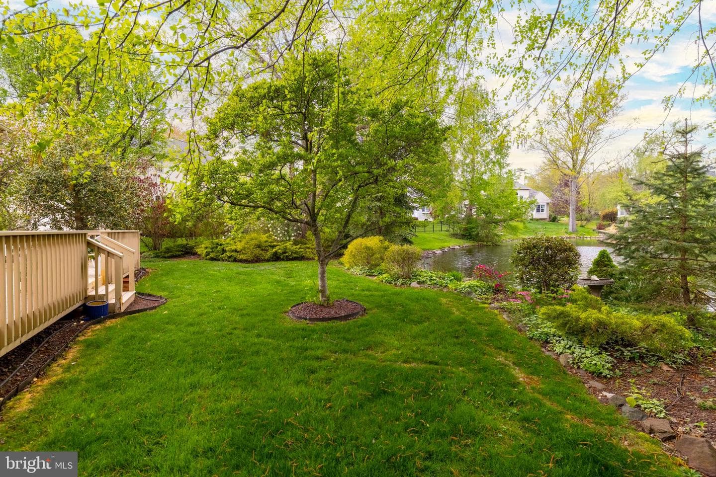 1112 Ashridge Court photo 40