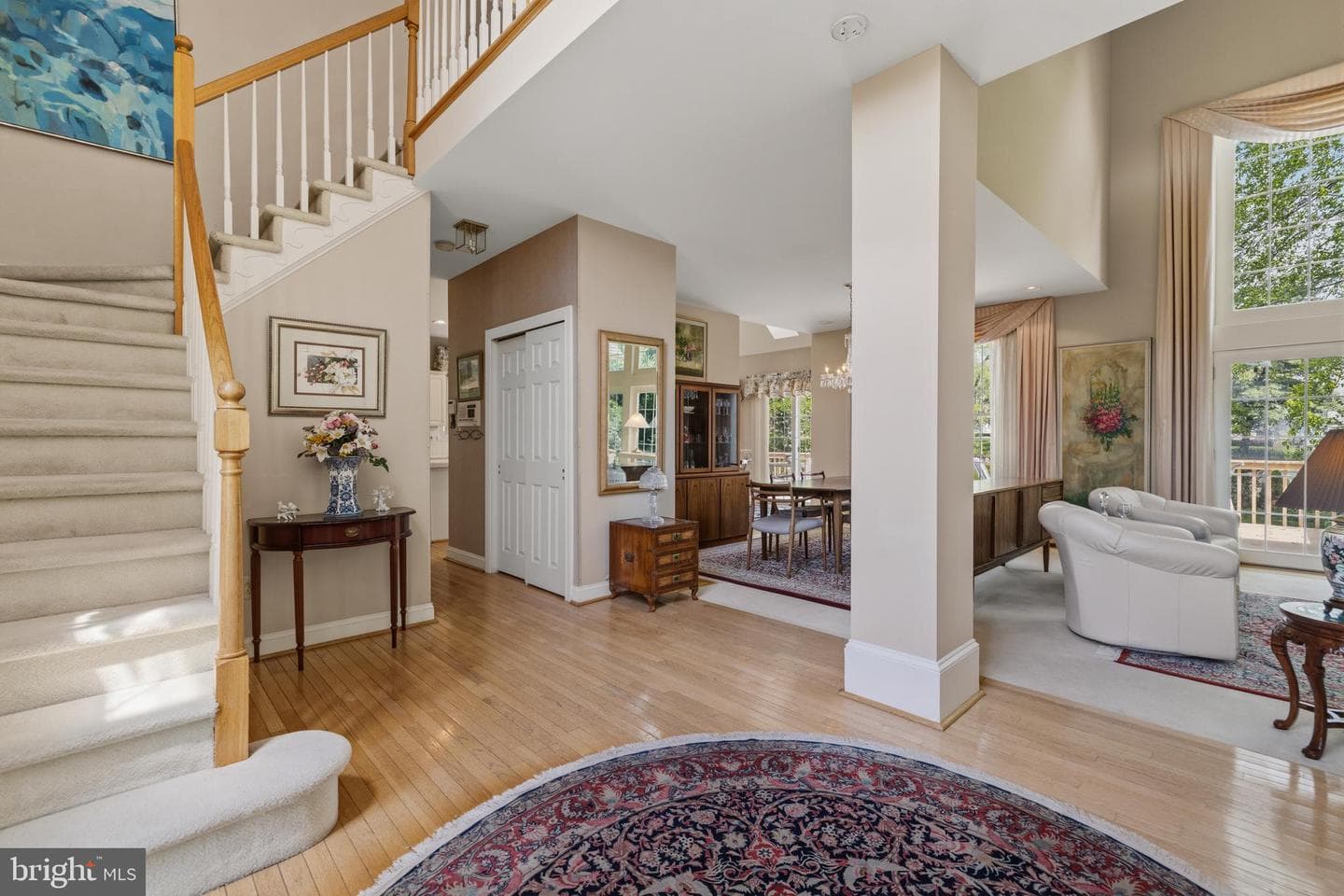 1112 Ashridge Court photo 5