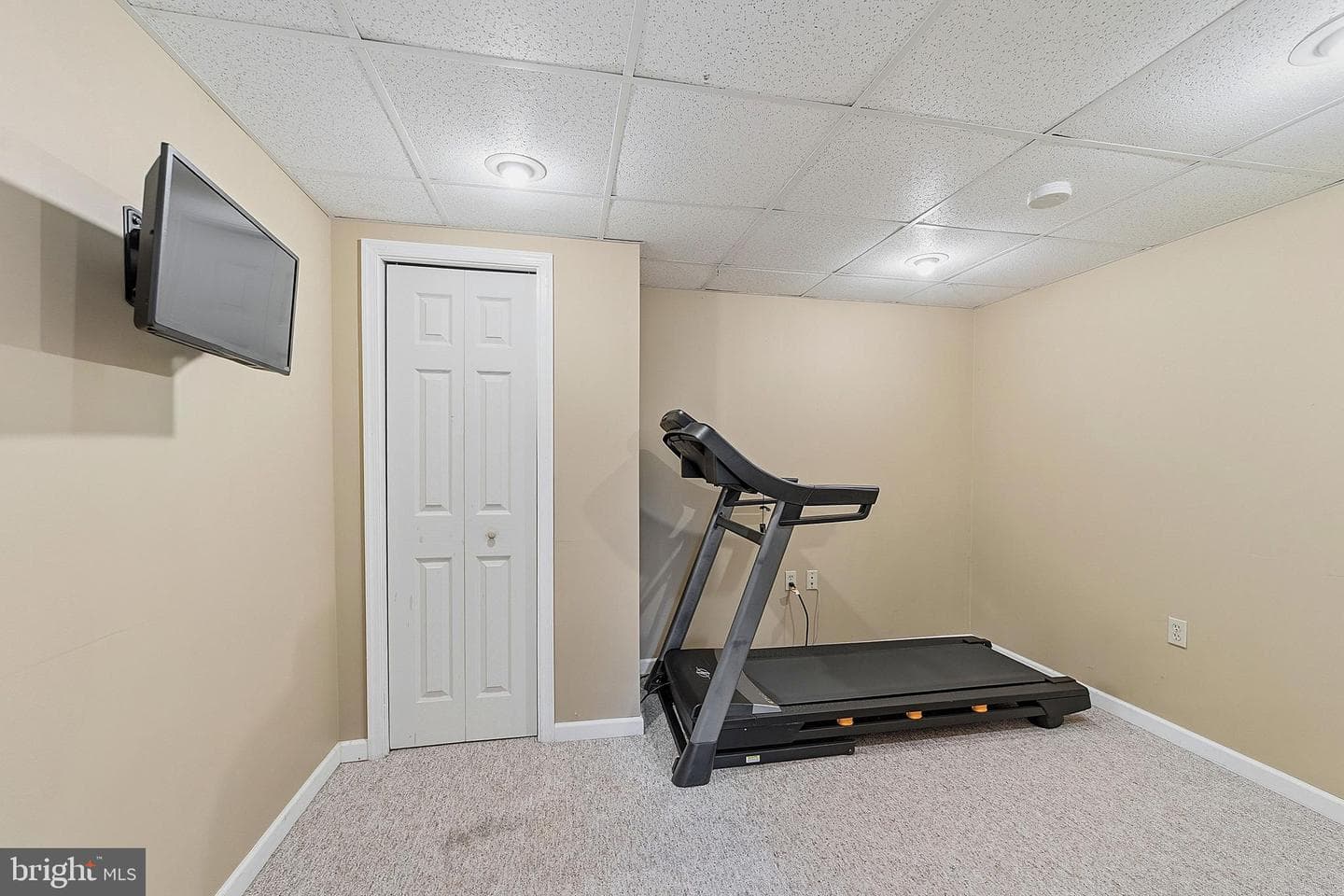 201 Shirley Lane photo 14