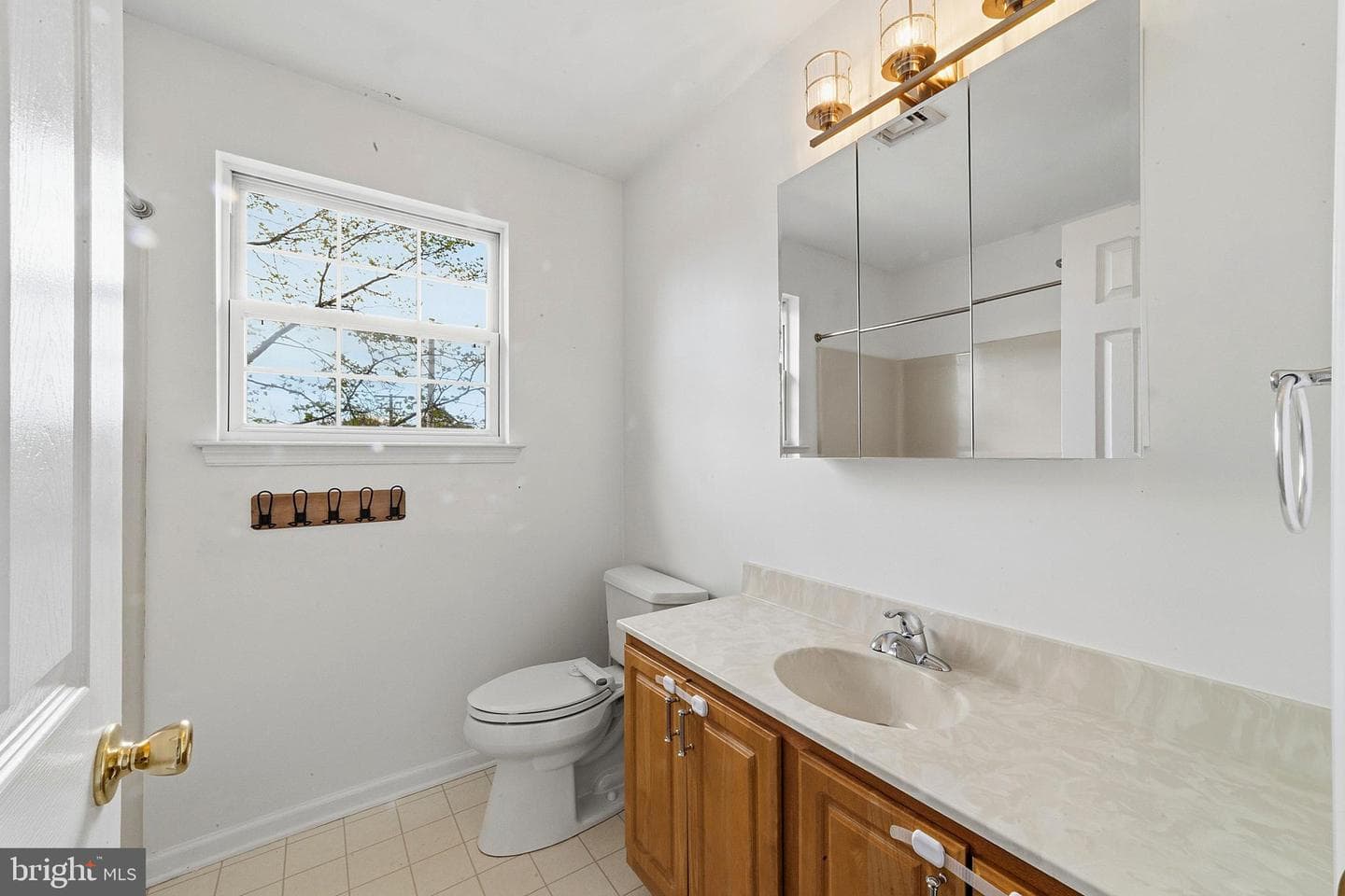 201 Shirley Lane photo 17