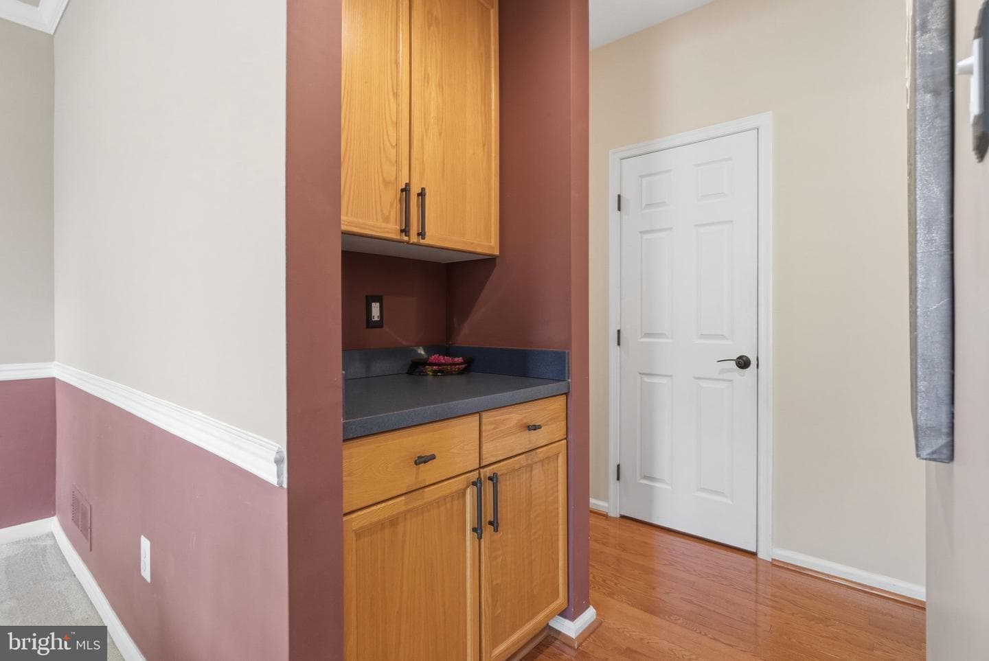 242 Vaughn Road photo 32