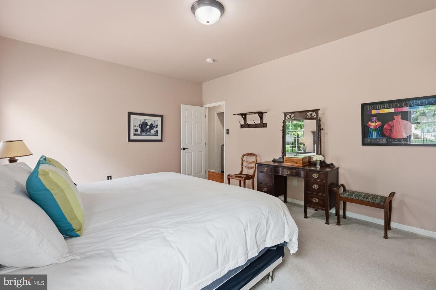 242 Vaughn Road photo 38