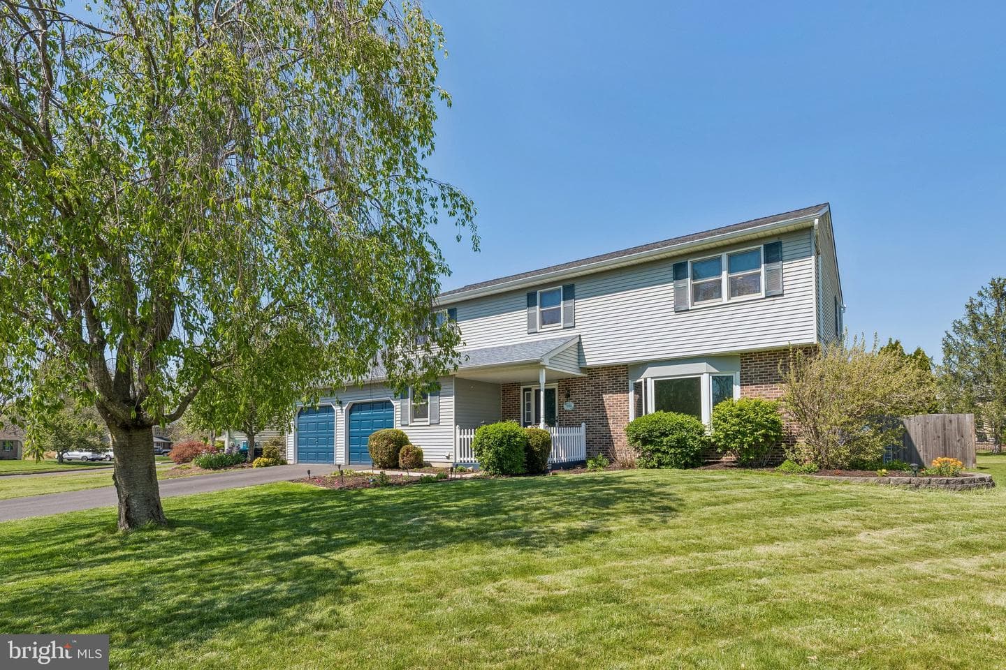 1375 Downing Drive photo 2