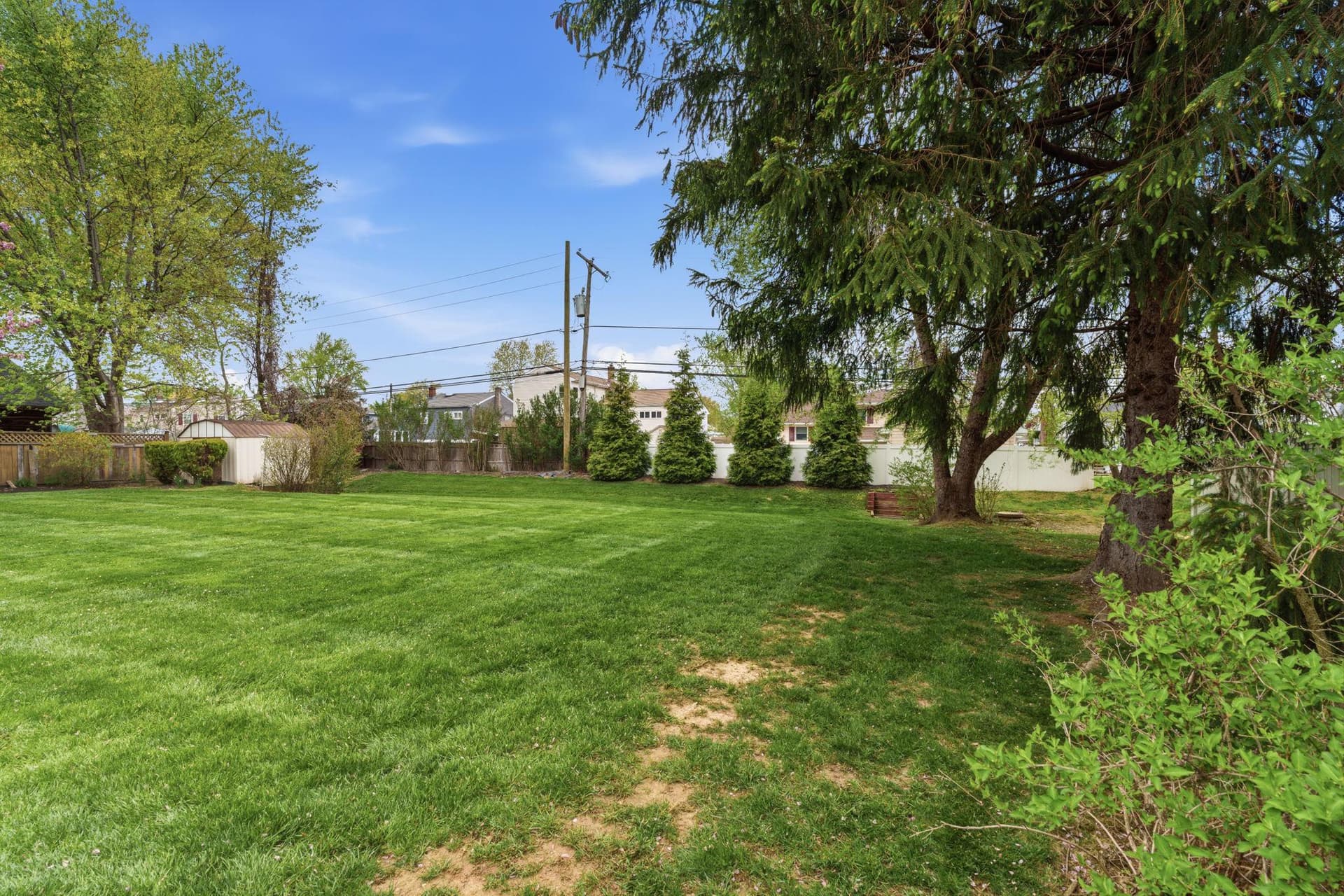 226 Silvestri Drive photo 34